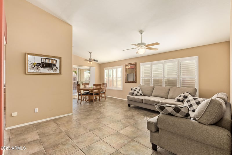 17233 Winding Trl, Surprise, AZ 85374
