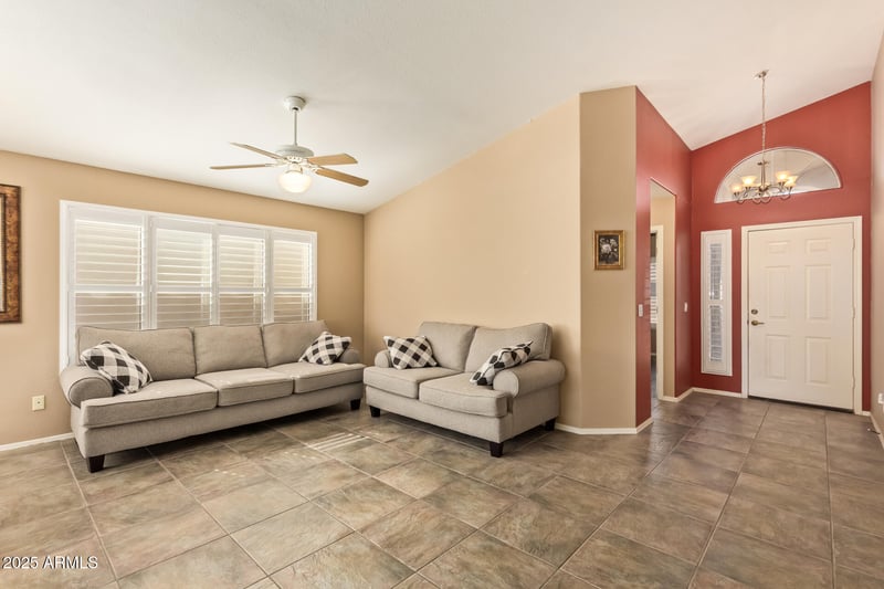 17233 Winding Trl, Surprise, AZ 85374