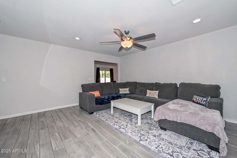 17234 15th Ave, Phoenix, AZ 85023