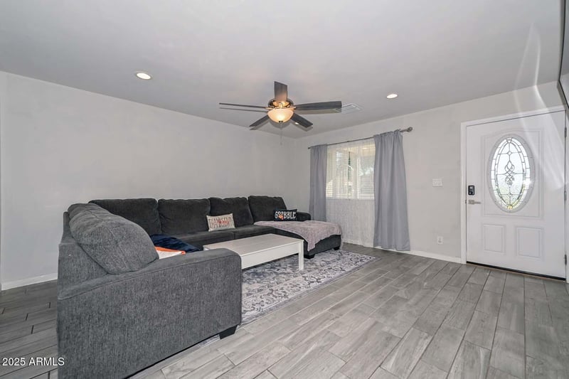 17234 15th Ave, Phoenix, AZ 85023