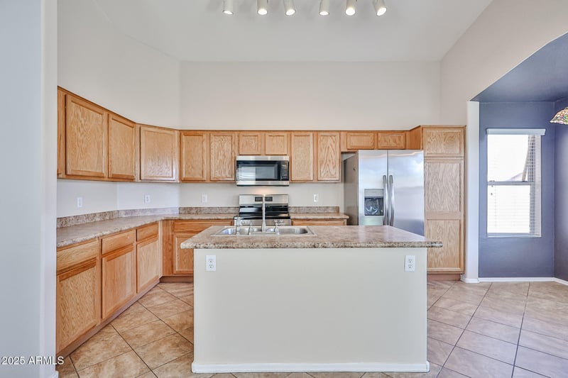 17235 Apache St, Goodyear, AZ 85338