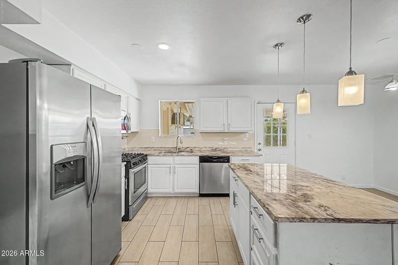 17236 14th Ave, Phoenix, AZ 85023