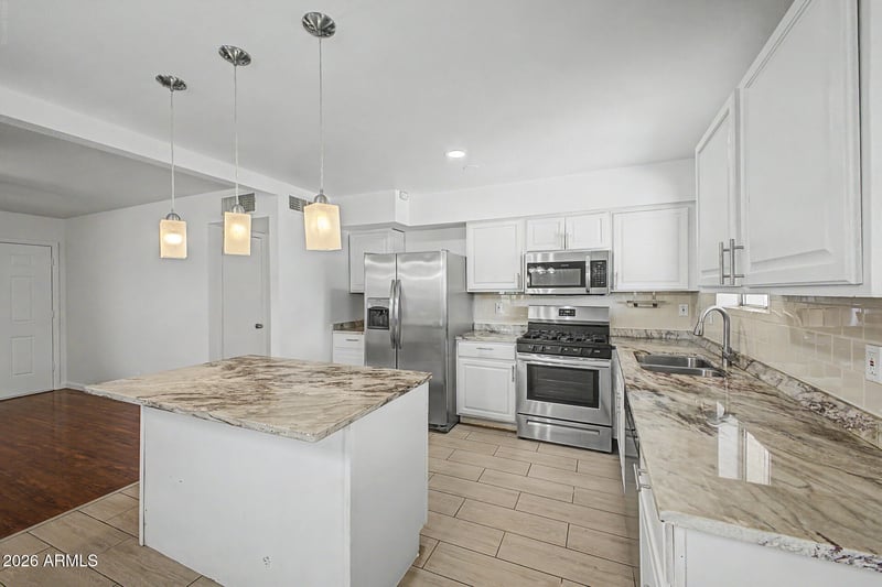 17236 14th Ave, Phoenix, AZ 85023