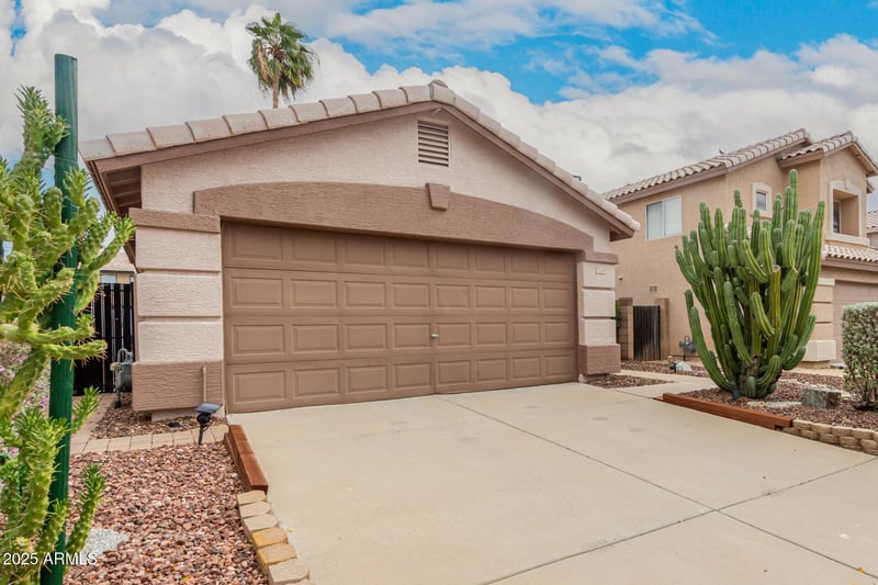 17239 42nd St, Phoenix, AZ 85032