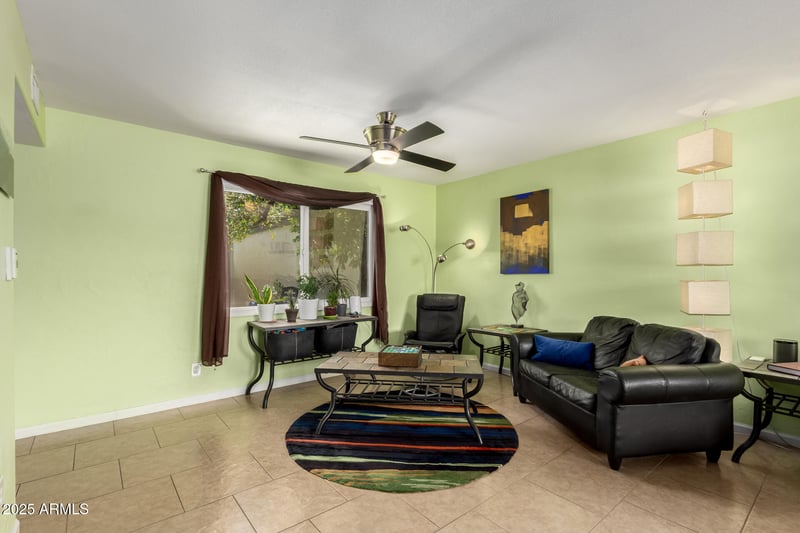 1724 Baker Dr, Tempe, AZ 85282