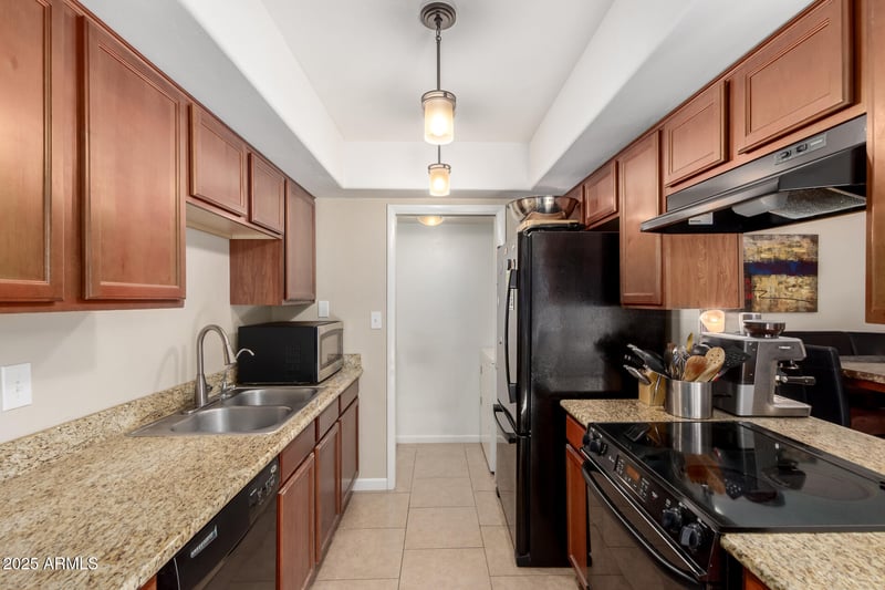 1724 Baker Dr, Tempe, AZ 85282
