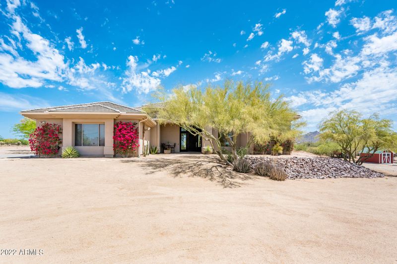 1724 E Maddock Rd, Phoenix, AZ 85086