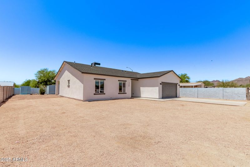 1724 N Main Dr, Apache Junction, AZ 85120