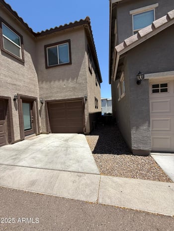 1724 Pollack St, Phoenix, AZ 85041