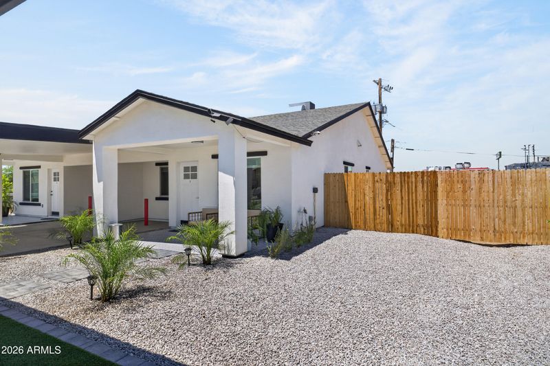 1724 S 1st St, Phoenix, AZ 85004