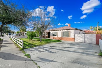 1724 Thomas Rd, Phoenix, AZ 85015