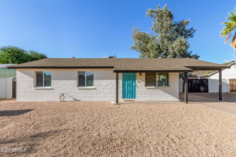 1724 Voltaire Ave, Phoenix, AZ 85029
