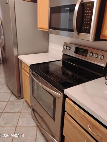 17240 106th Ave, Sun City, AZ 85373