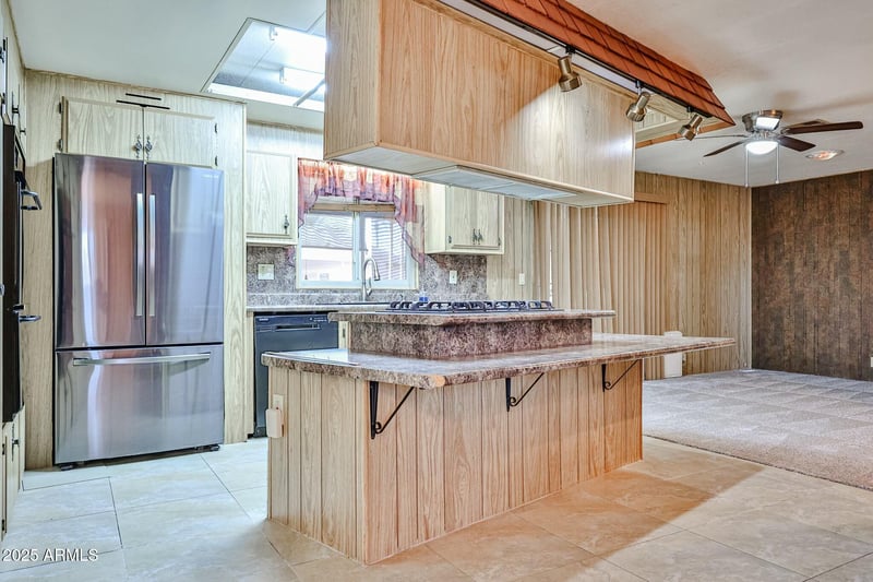 17244 66th Ln, Glendale, AZ 85308