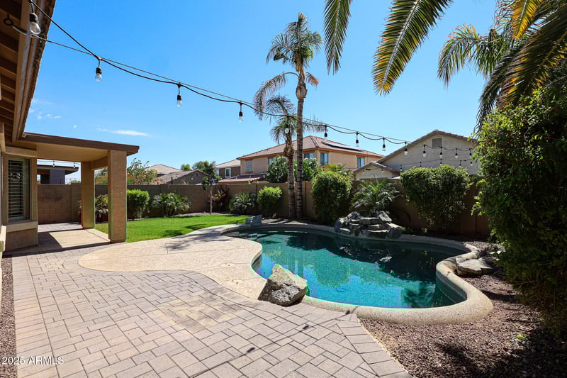 17245 Ashley Dr, Goodyear, AZ 85338