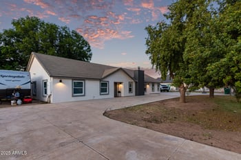 17248 Desert Ln, Gilbert, AZ 85234
