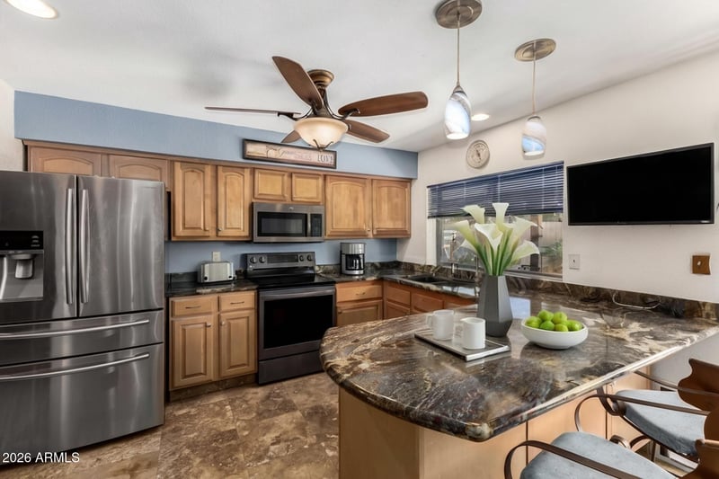 17249 37th Ave, Glendale, AZ 85308
