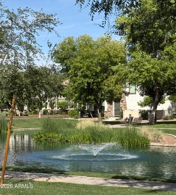 1725 Dogwood Ln, Gilbert, AZ 85295