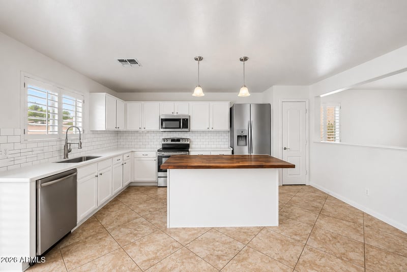 1725 E Anastasia St, San Tan Valley, AZ 85140