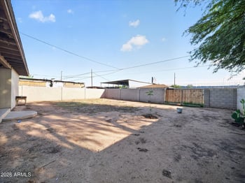 1725 E Pueblo Ave, Phoenix, AZ 85040