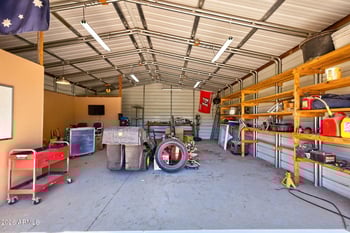 1725 Lindsay Rd, Mesa, AZ 85213