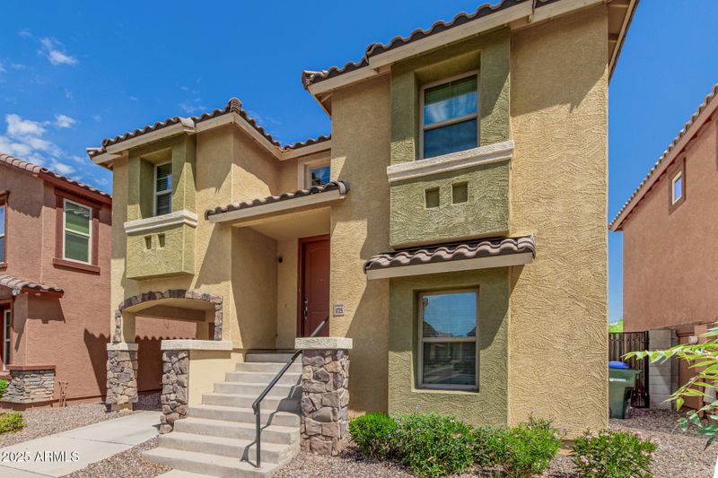 1725 N 77th Dr, Phoenix, AZ 85035