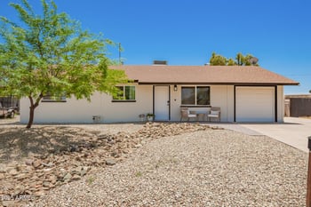 1725 Oraibi Dr, Phoenix, AZ 85027