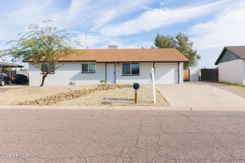 1725 Oraibi Dr, Phoenix, AZ 85027