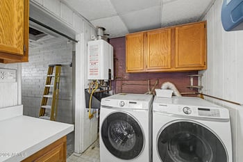 1725 Pepper Pl, Mesa, AZ 85201