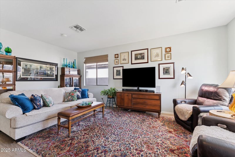 17252 Elm St, Surprise, AZ 85387