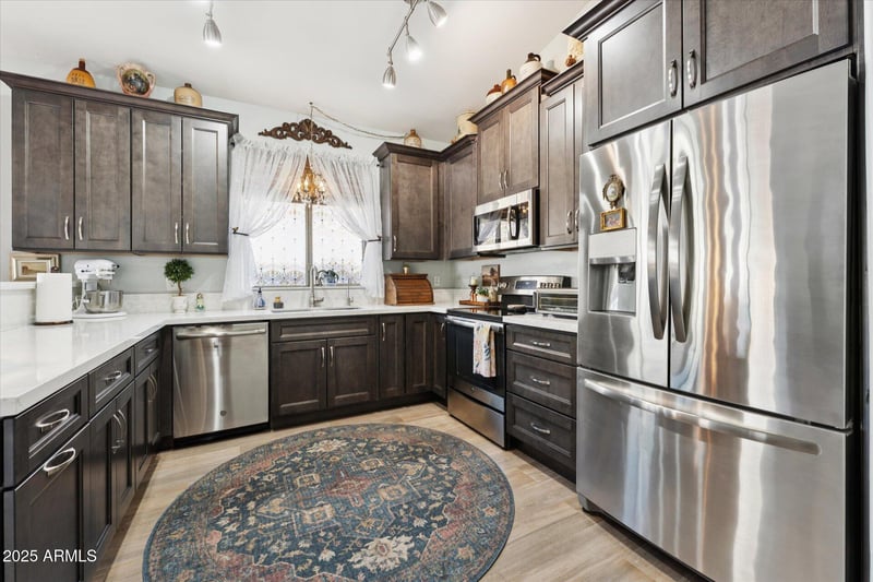 17252 Elm St, Surprise, AZ 85387
