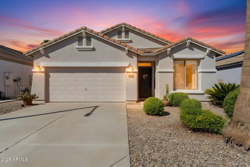 17252 Elm St, Surprise, AZ 85387