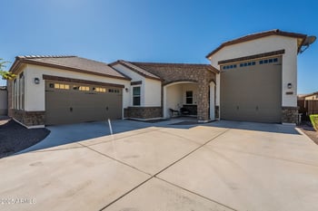 17253 Echo Ln, Waddell, AZ 85355