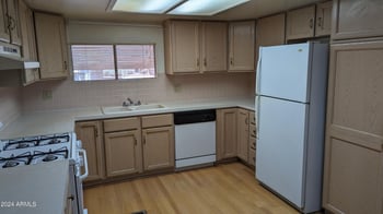 17255 N 66th Dr, Glendale, AZ 85308