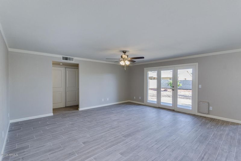 17255 N Paradise Park Dr, Phoenix, AZ 85032
