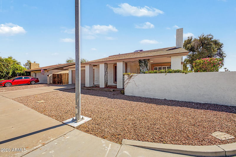 1726 Henkel Cir, Mesa, AZ 85202