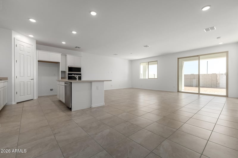 17269 Saguaro Vista Dr, Surprise, AZ 85387