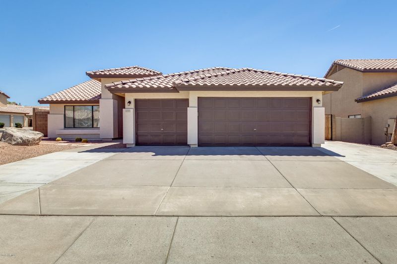 1727 E Mohawk Ln, Phoenix, AZ 85024