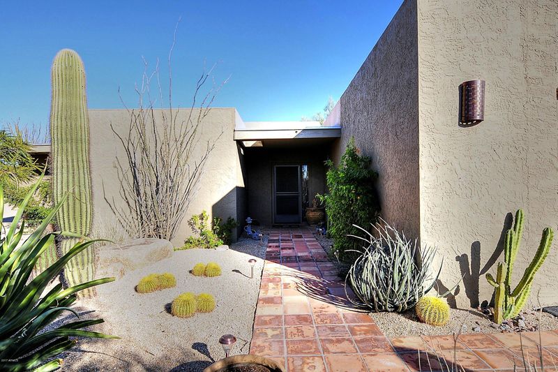 1727 E Staghorn Ln, Carefree, AZ 85377