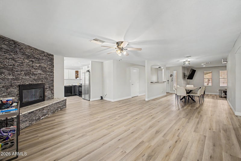1727 Summer Cir, Mesa, AZ 85203