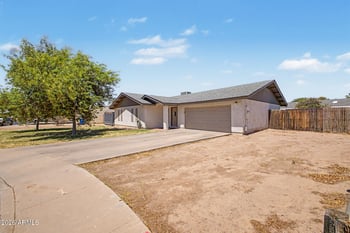 1727 Summer Cir, Mesa, AZ 85203