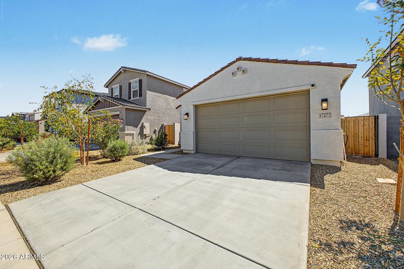 17277 W Daley Ln, Surprise, AZ 85387