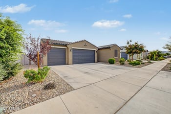 17279 Dahlia Dr, Surprise, AZ 85388