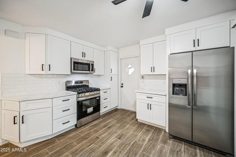 1728 Bentley St, Mesa, AZ 85201
