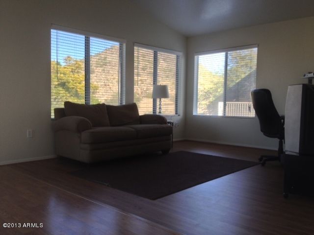 1728 E Blackhawk Dr, Phoenix, AZ 85024