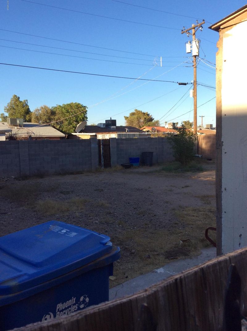1728 E Burgess Ln, Phoenix, AZ 85042