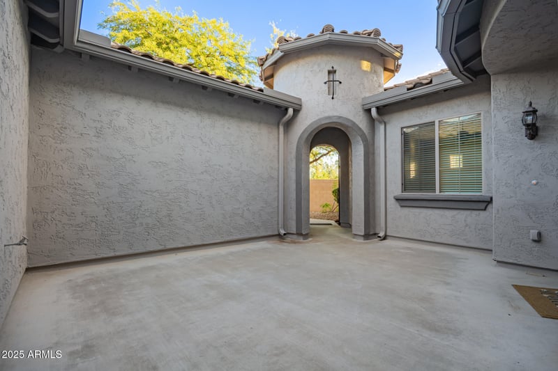 1728 Oberlin Way, Phoenix, AZ 85085