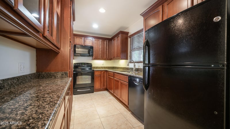 1728 W Avalon Dr, Phoenix, AZ 85015