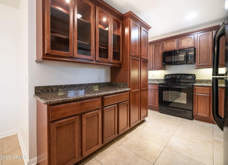 1728 W Avalon Dr, Phoenix, AZ 85015