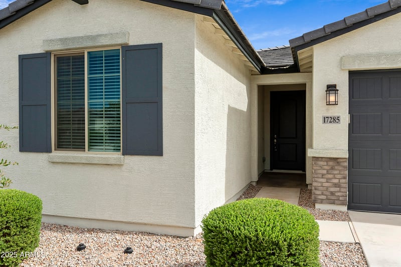17285 Corrine Dr, Surprise, AZ 85388